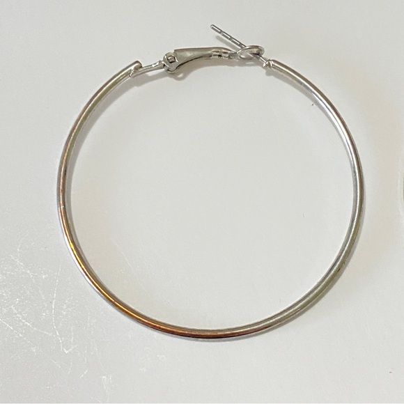 Vintage Women's Earrings - Picture 2 of 5